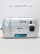 📸 Sanyo VPC-X360 LCD DIGITAL CÂMERA 1.3mpx - PRATA