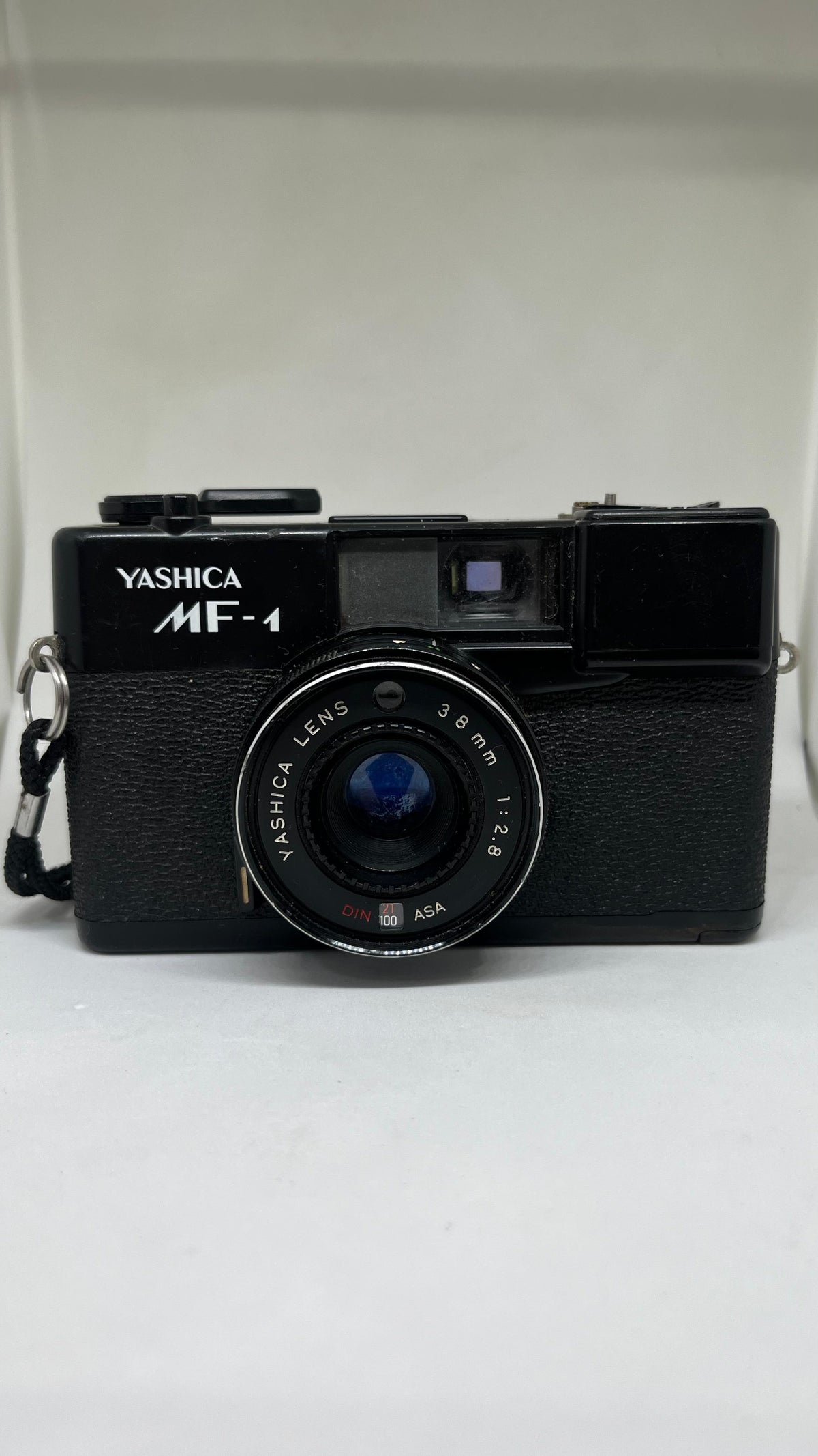 Câmera Fotográfica Analógica Yashica MF-1 Preta