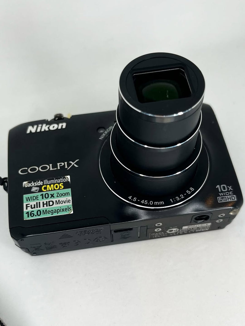 Nikon Coolpix S6300 com lente NIKKOR e 16.0mpx - Preta