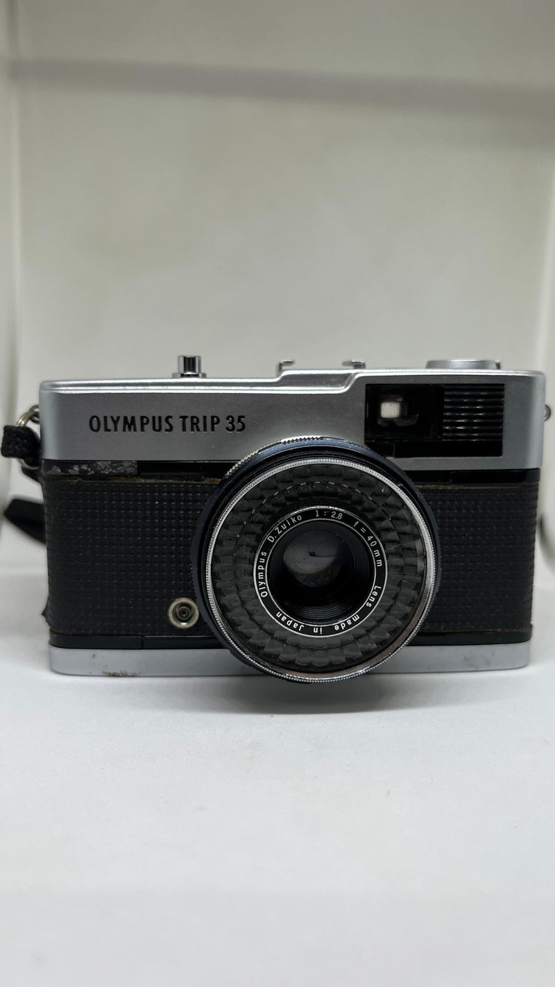 Câmera Fotográfica Analógica  Olympus Trip 35 com Lente 40mm