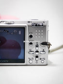 Sony Cybershot Super SteadyShot DSC-T10 com lente Carl Zeiss 7.2mpx