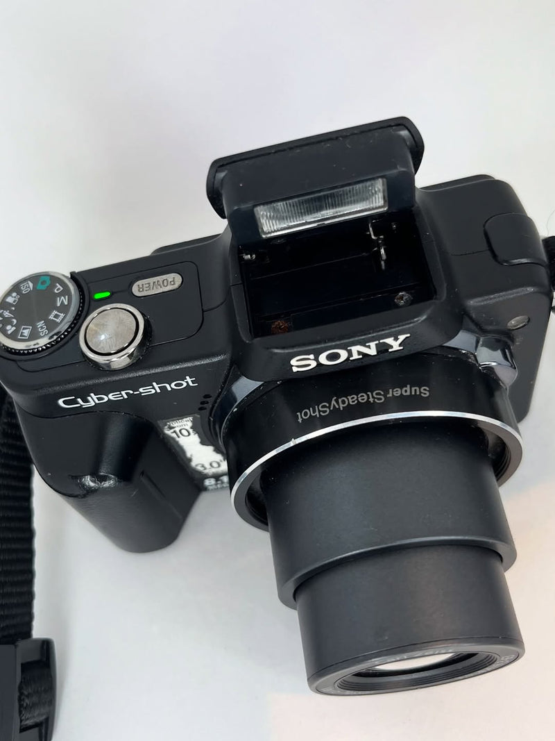 Sony Cyber-shot DSC-H10 8.1mpx com lente Carl Zeiss Preta