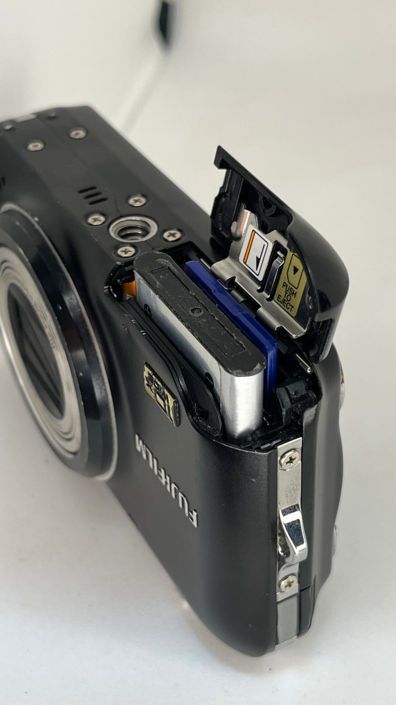 Fujifilm FinePix JZ300 12MP com lente