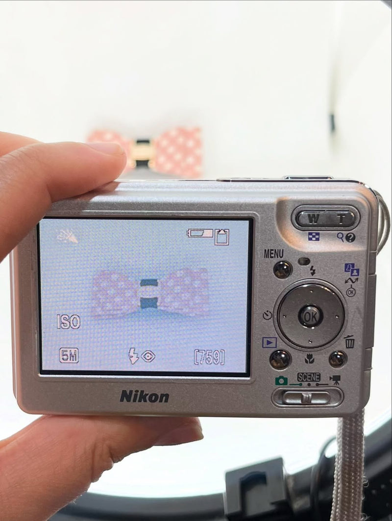 Nikon Coolpix S1 • PRATA – 5.1mpx