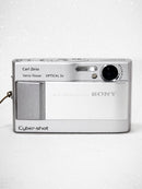 Sony Cybershot Super SteadyShot DSC-T10 com lente Carl Zeiss 7.2mpx