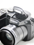 FujiFilm FinePix S1800 12mpx 18x wide - PRETA