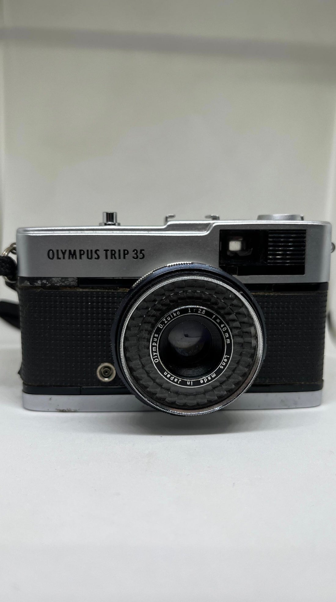 Câmera Fotográfica Analógica Olympus Trip 35 com Lente 40mm - Preta