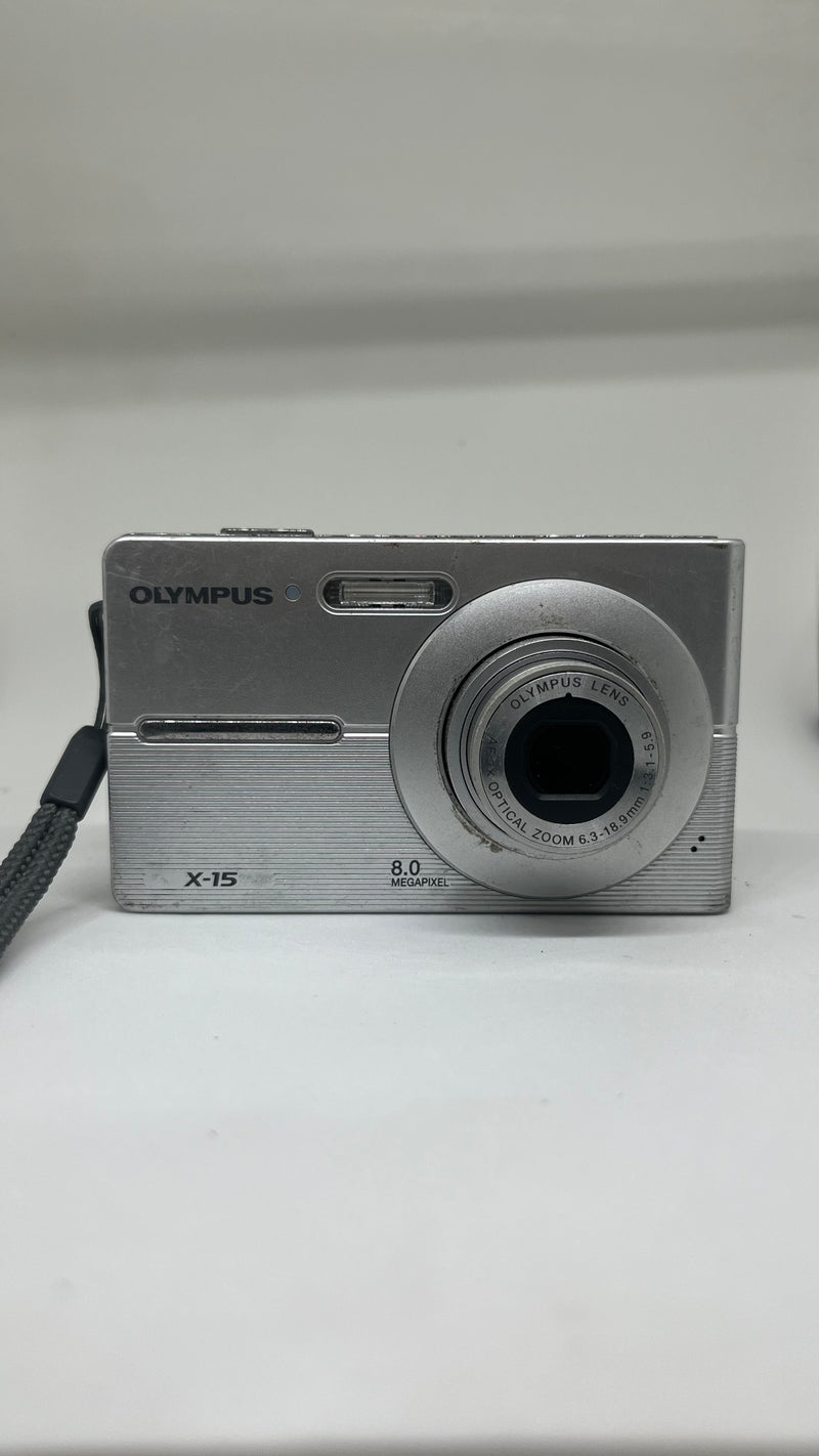 Olympus X-15 8Mpx Prata