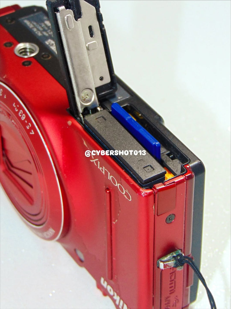 Nikon Coolpix S8200 16.1 mpx FULL HD – VERMELHA