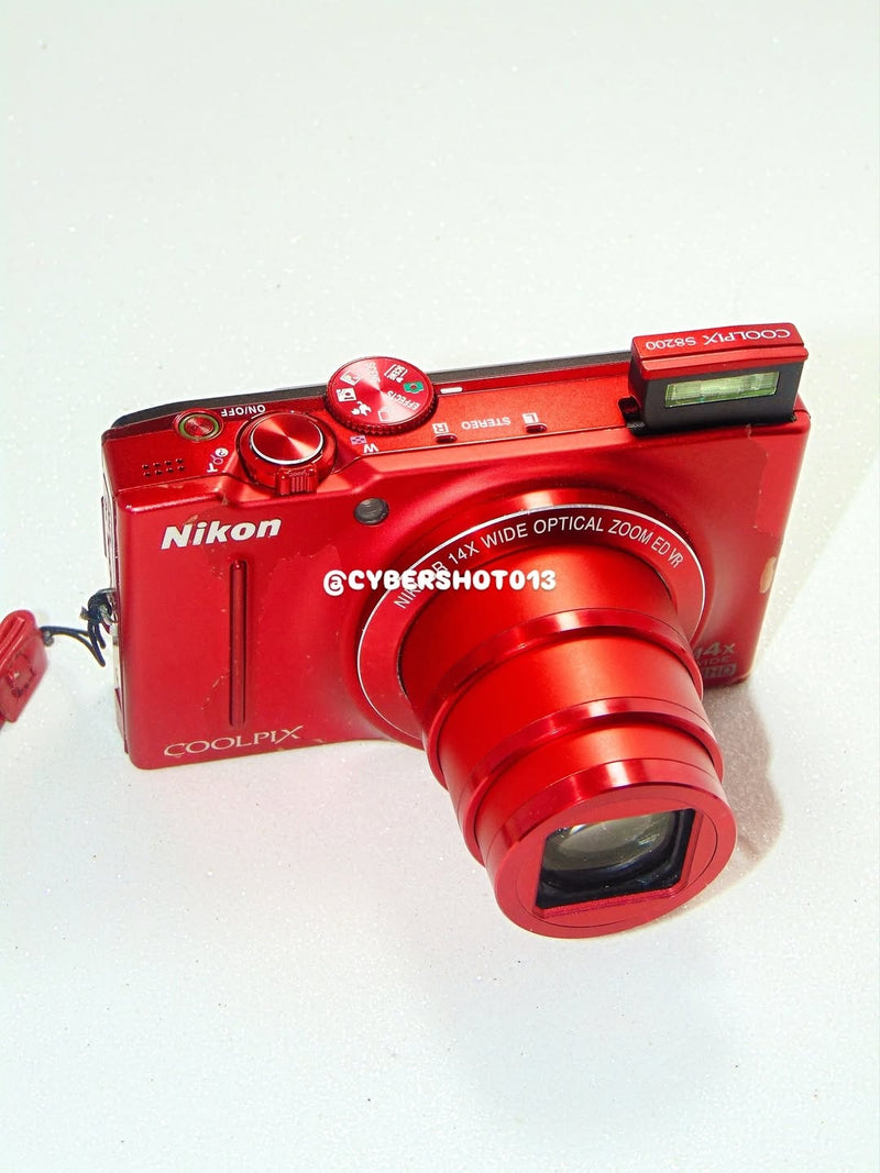 Nikon Coolpix S8200 16.1 mpx FULL HD – VERMELHA