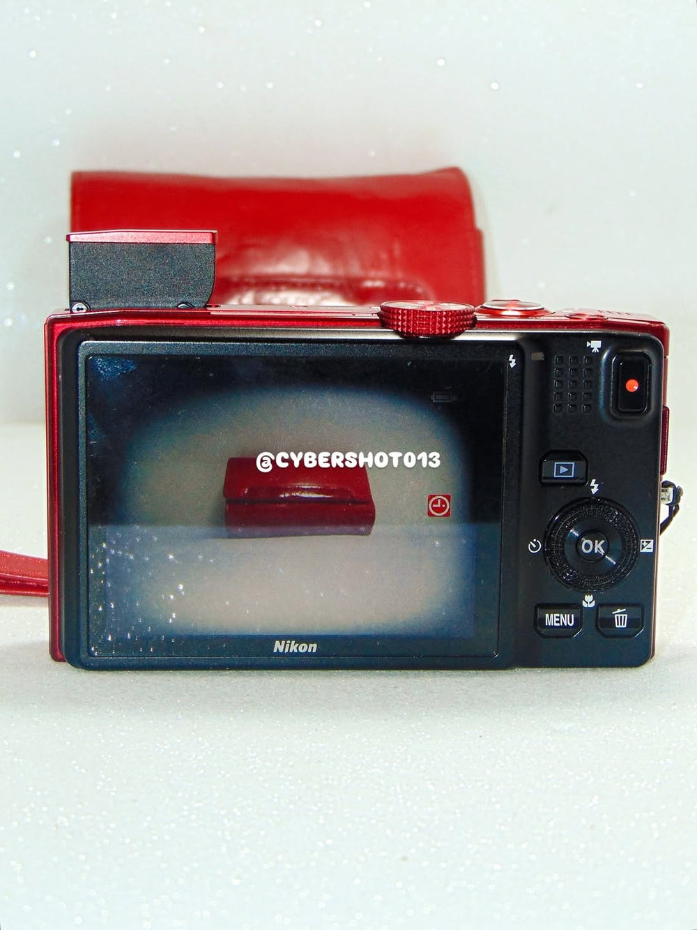 Nikon Coolpix S8200 16.1 mpx FULL HD – VERMELHA