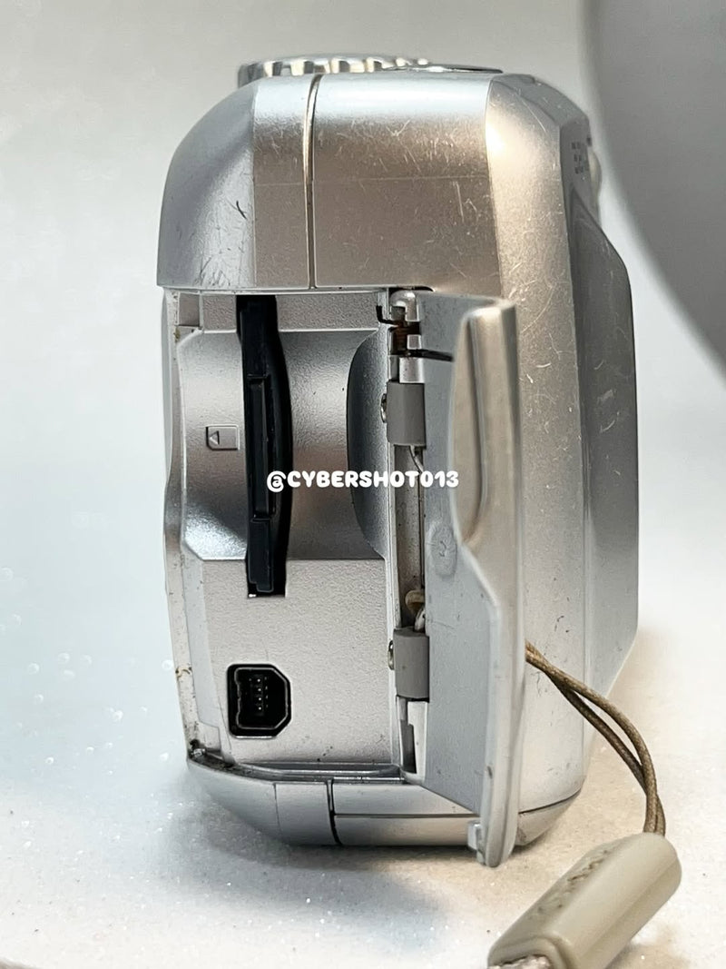 Kodak EasyShare CX7300 – 3.2MP Prata