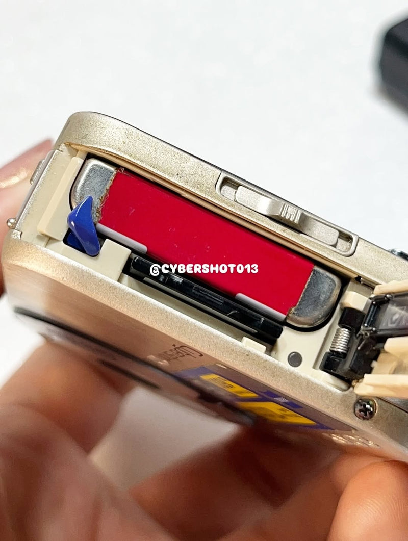Sony Cybershot DSC-N2 TouchScreen 10.1mpx Dourada