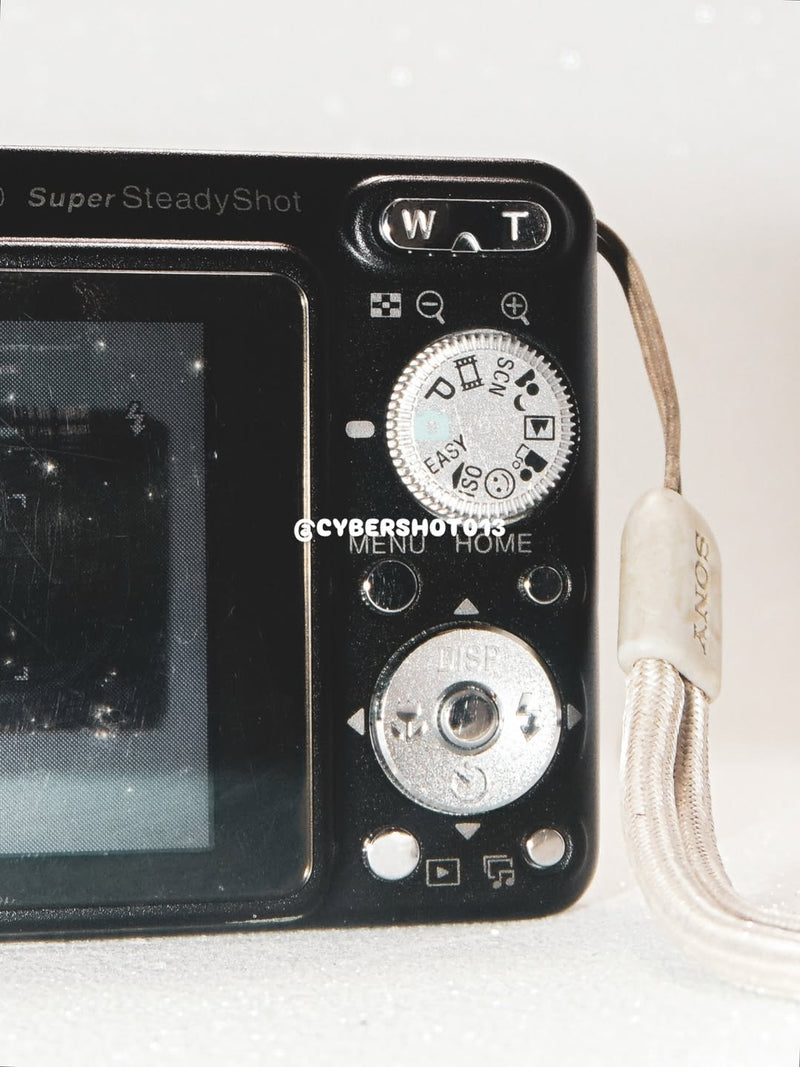 Sony Cybershot DSC-W120 com lente Carl Zeiss 7,2 mpx – PRETA